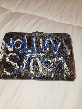 LOUIS VUTTION Graffiti Print Brown Wallet with Blue & White Accents